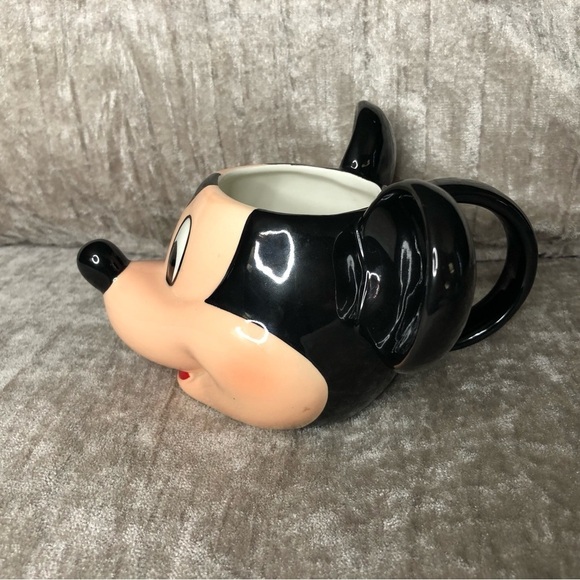 Vintage 90’s 3D Ceramic Disney Mickey Mouse coffee tea mug cup ceramic - Picture 7 of 9